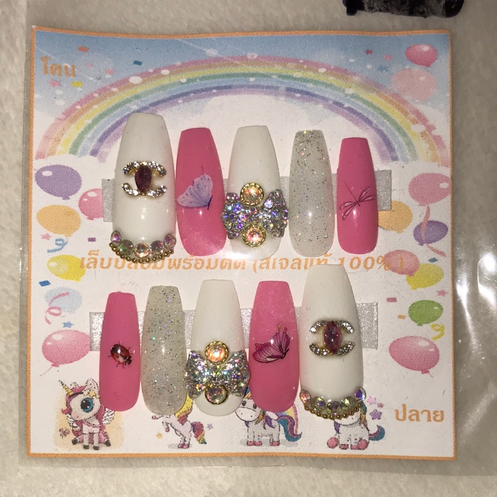 White and Pink Press On Nails